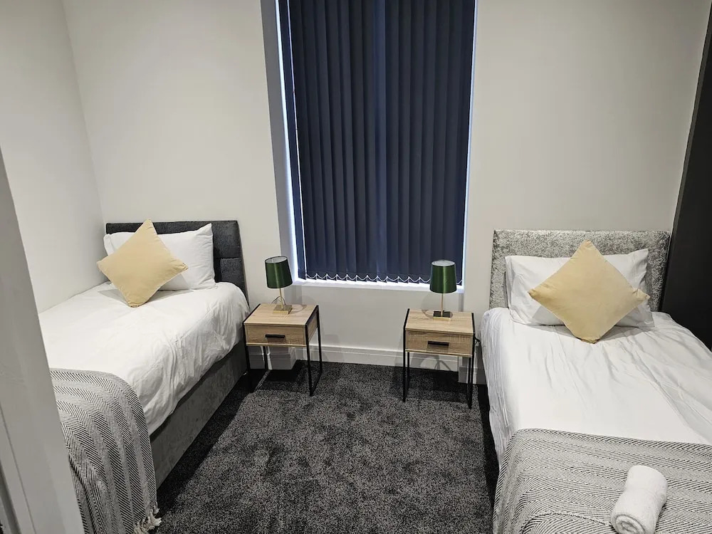 Skyline Remarkable 2-bed Apartment in Swansea