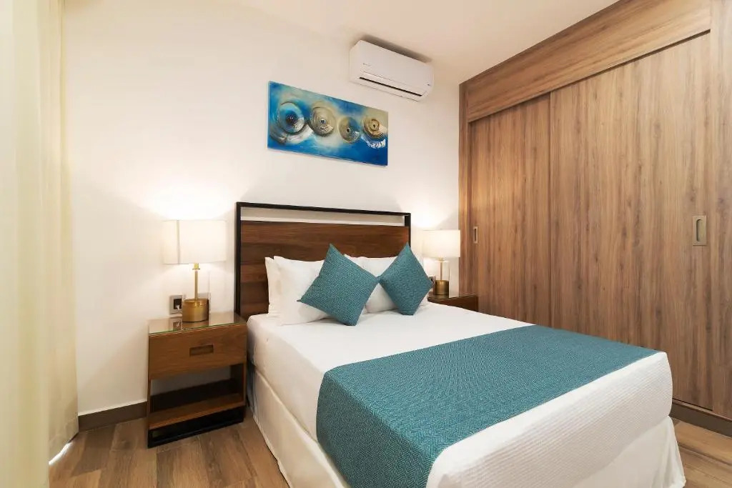 Heaven Hotel