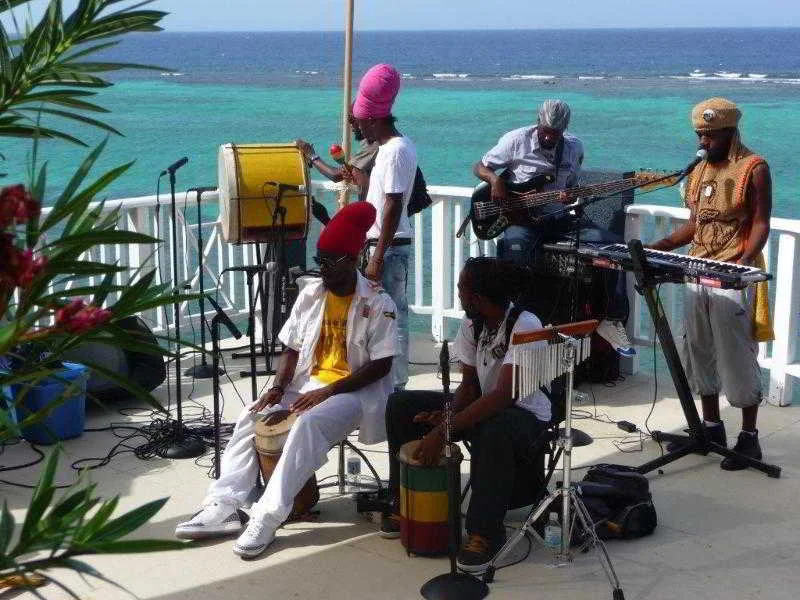 Moxons Beach Club