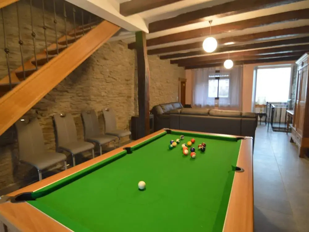 Pretty Cottage with 2 Bathrooms near Neufchateau