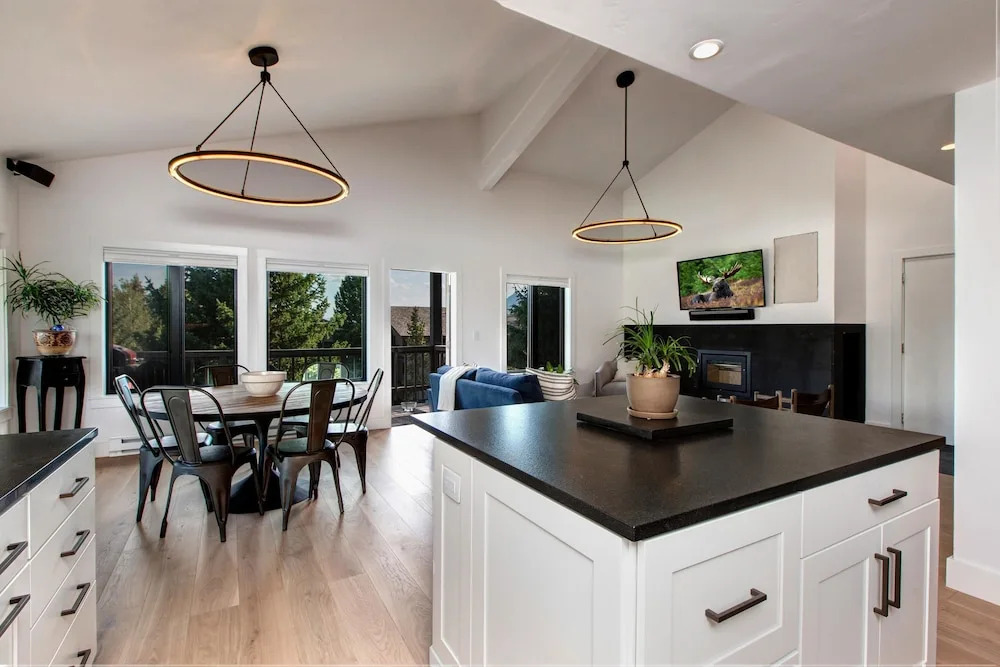 Abode at Rendezvous Retreat Home