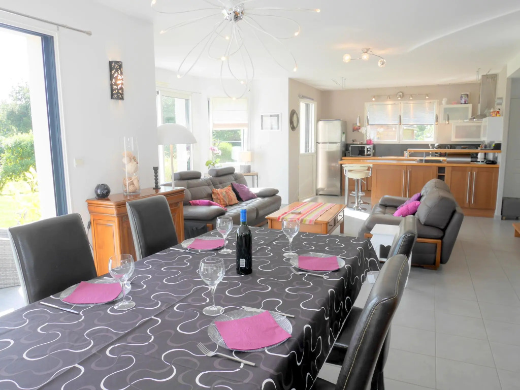 Holiday Home in Crozon Near Sandy Beaches