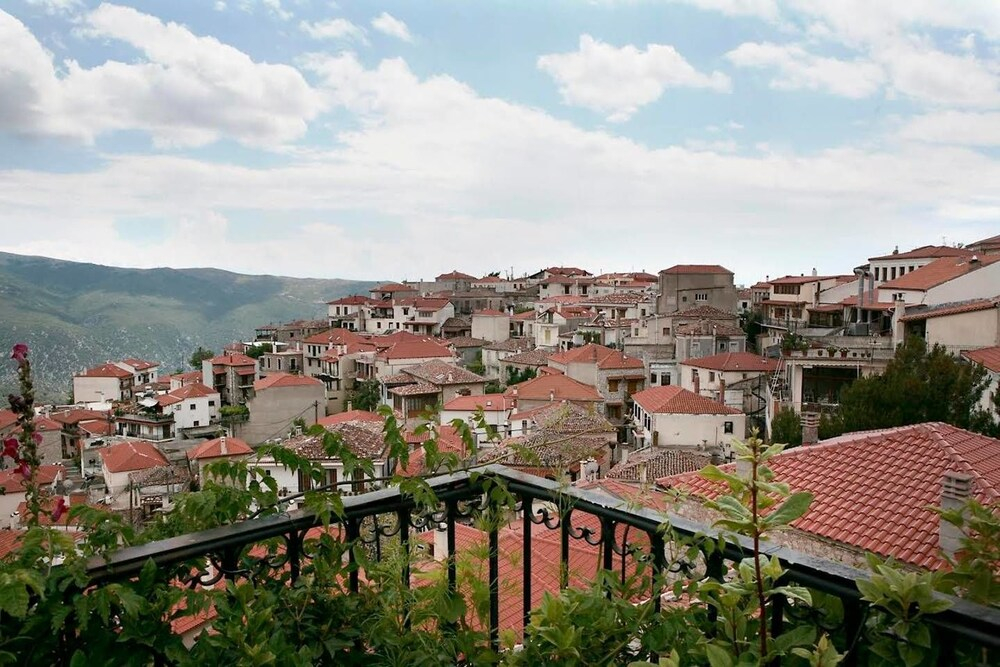 Country Style Private Rooms in Arachova