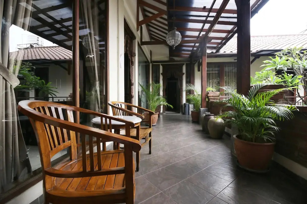 Airy Lebak Bulus Raya 49Z Jakarta