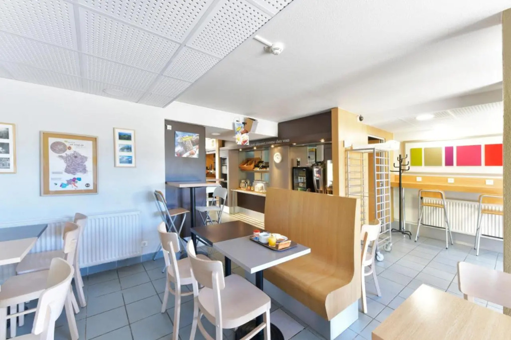 B&B HOTEL Clermont-Ferrand Le Brézet Aéroport