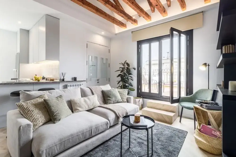 Ziggy - 3 Bedrooms and Terrace and Balcony in Trafalgar