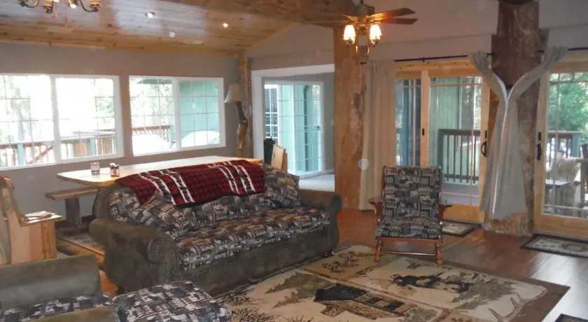Manzanita Cabin - Bass Lake