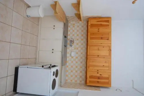 Aparthotel 1 Star Troulos