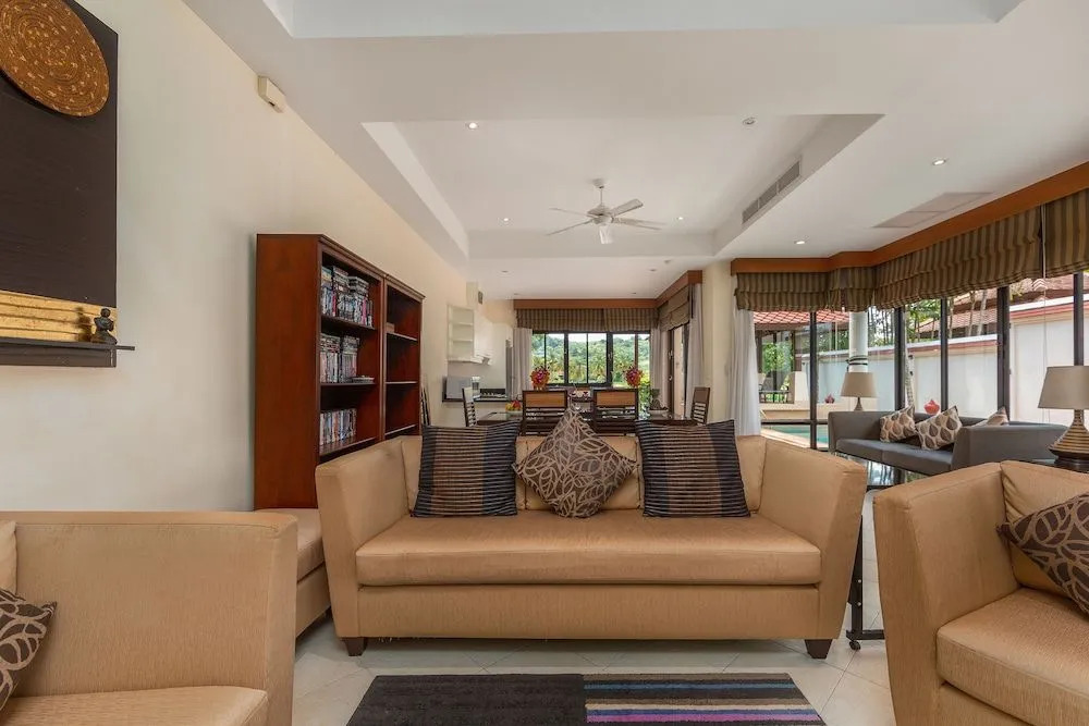 Villa Selaru by Tropiclook