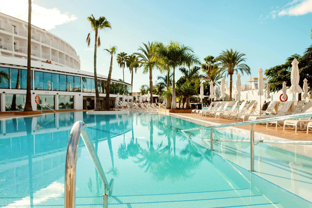 Sunprime Atlantic View Suite & Spa