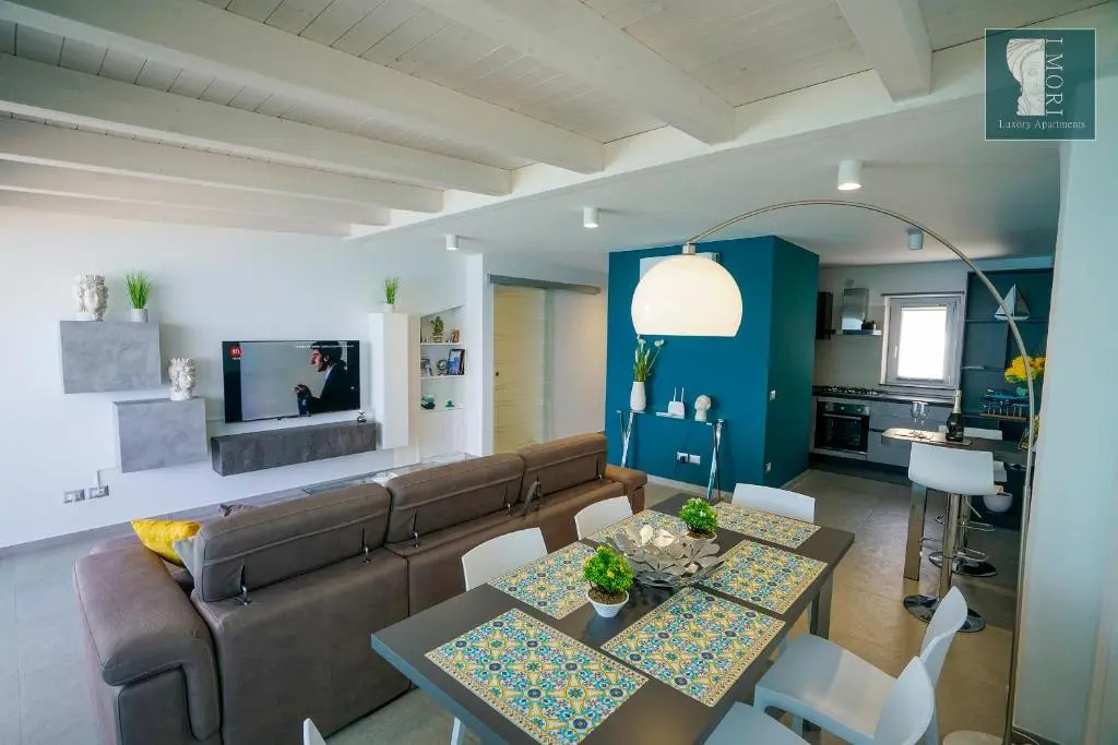 "I MORI LUXORY APARTMENTS" - Attico mansardato con incantevole vista mare