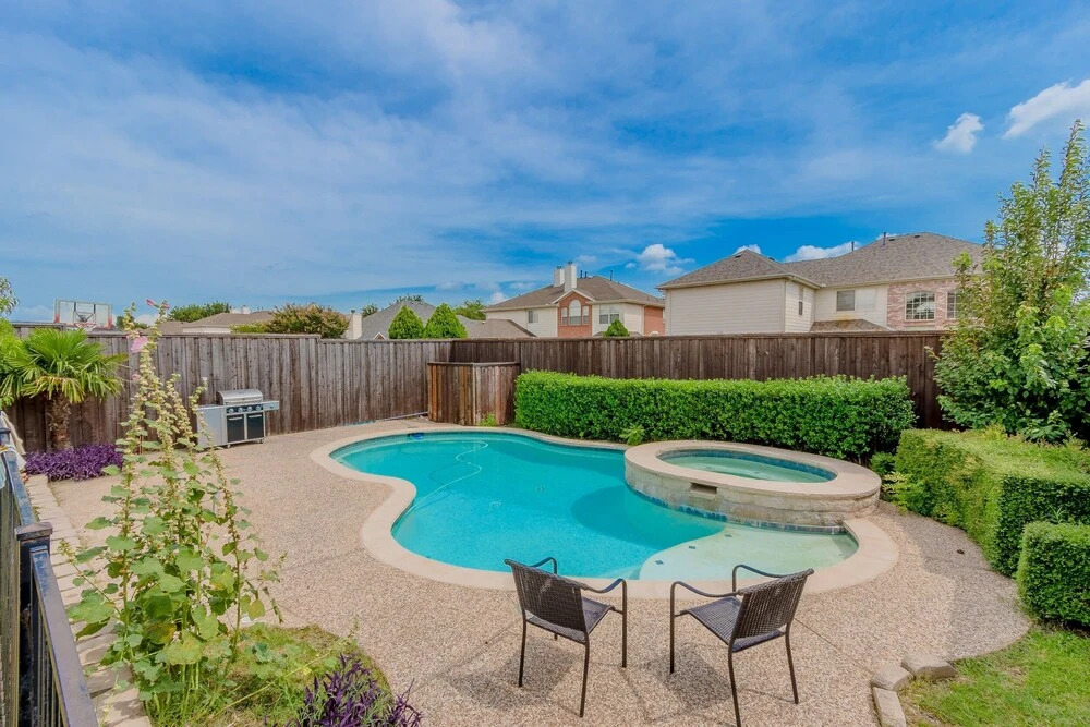 Family Friendly Spacious Home with Backyard Pool by Redawning