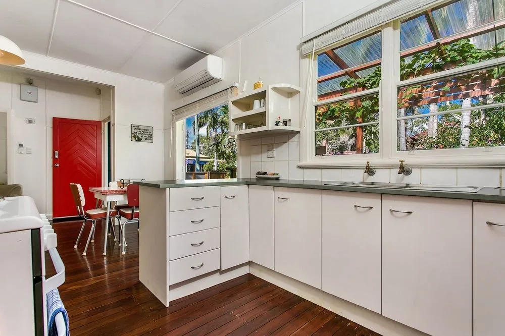 Frankies Beach House