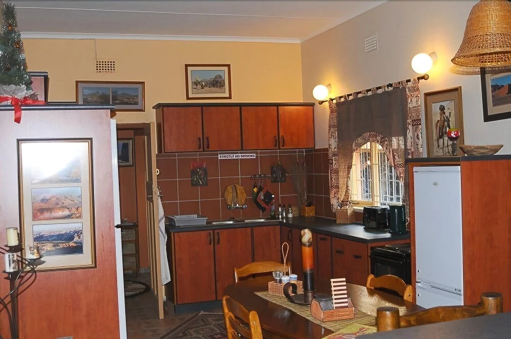 Bushbabies-Inn Self-Catering Accommodation