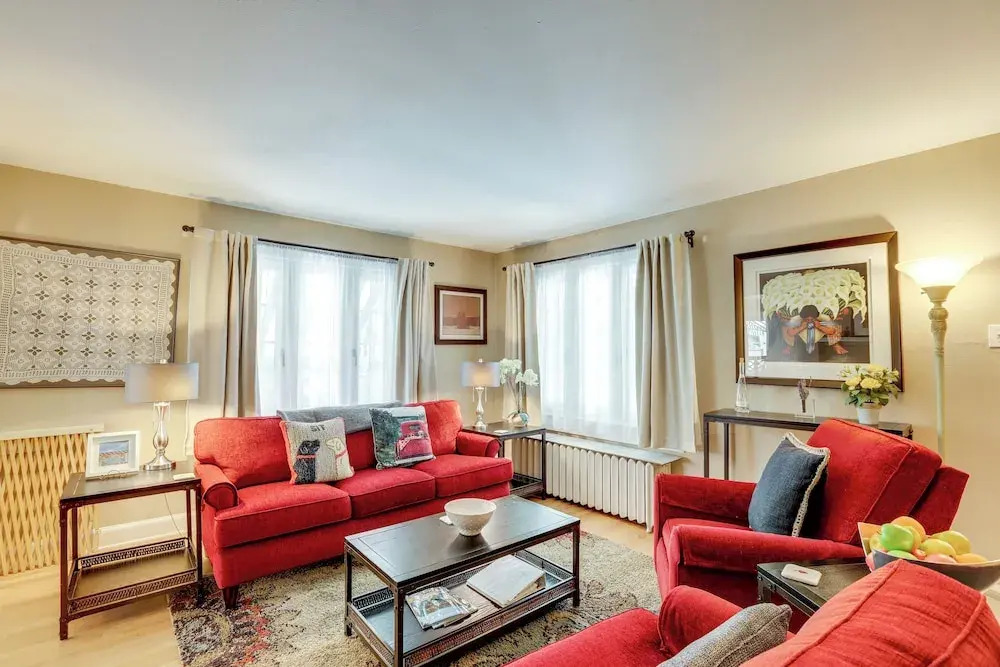 Yard & Grill: Centrally Located Denver Retreat!
