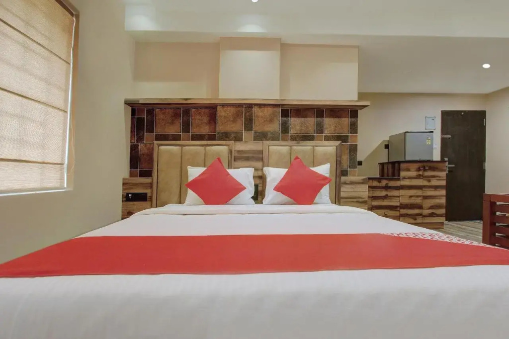 Oyo 23602 Laxman Residency