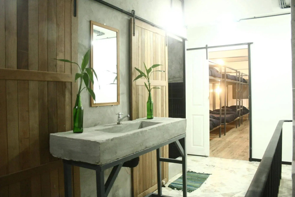 YoodYa Hostel