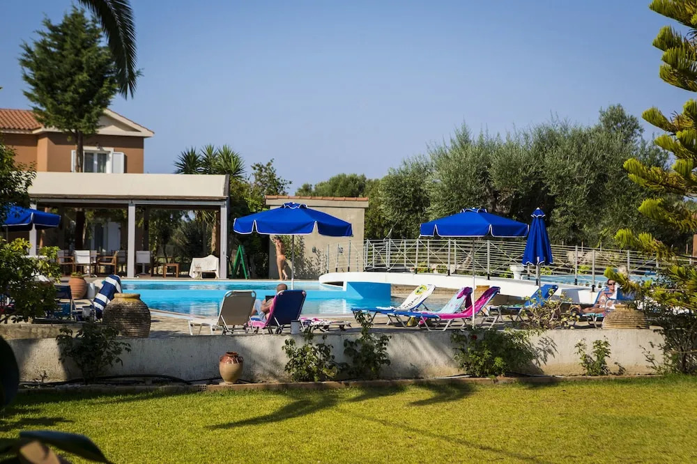 Olive Grove Studios & Apartments