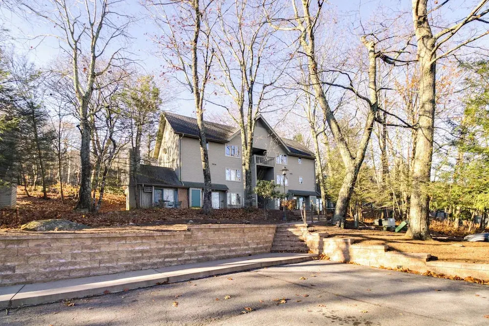 Wintergreen Ski Resort Condo w/ Golf Access!