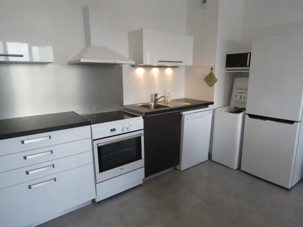 Appartement Sète, 2 pièces, 4 personnes - FR-1-472-148