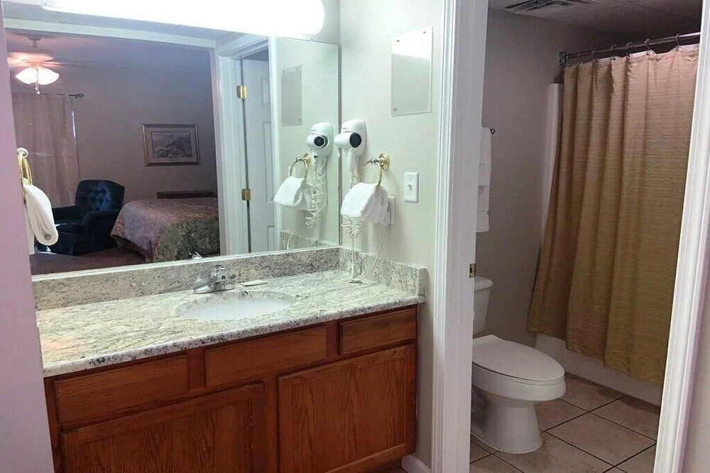 Whispering Pines 521