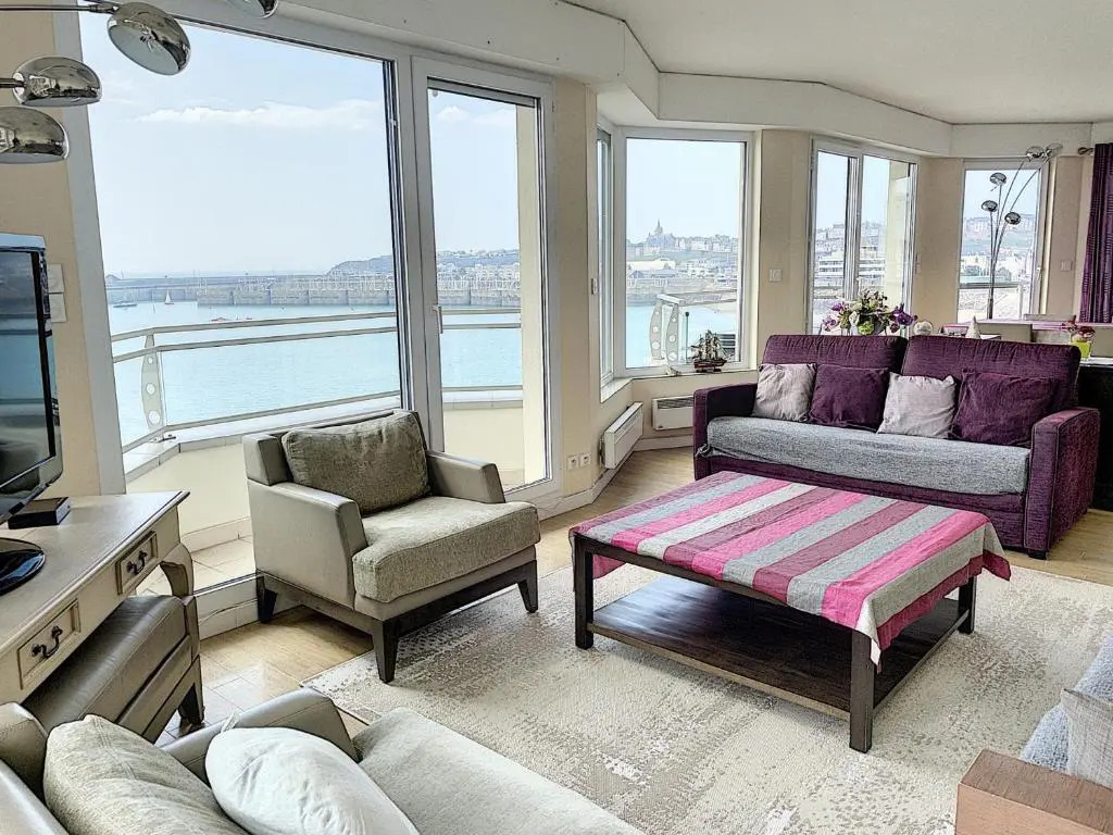 Appartement Granville, 3 Pièces, 4 Personnes - Fr-1-361-161