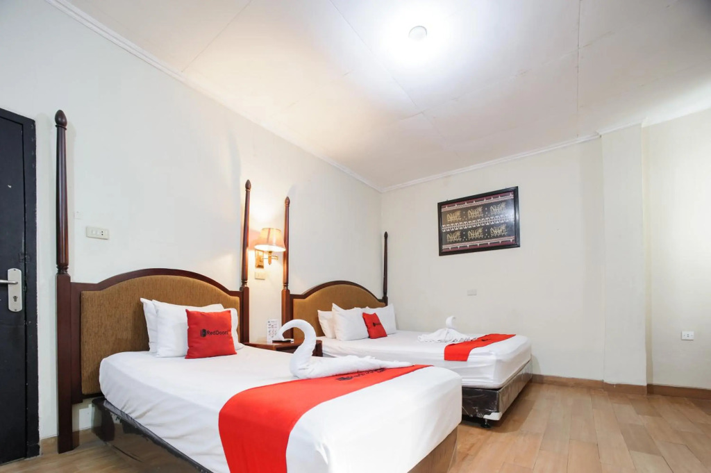 RedDoorz Plus @ Jalan Raden Intan Lampung
