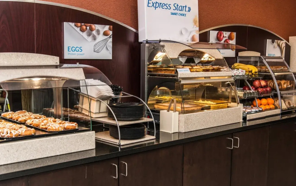 Holiday Inn Express & Suites Columbus - Easton Area by IHG