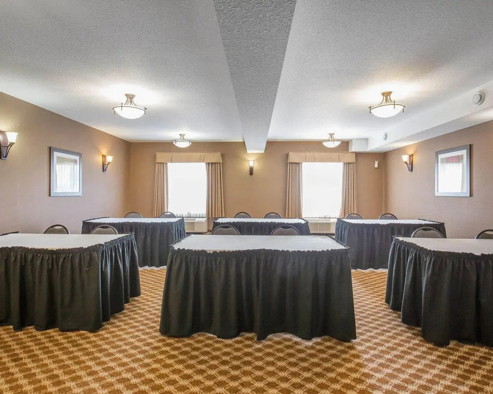 Comfort Inn & Suites Airdrie