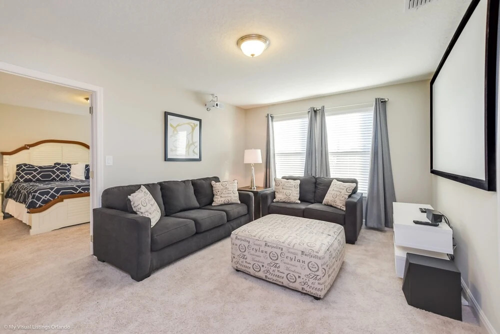 42010v Luxury 6 Bedroom 4.bath Home With Spa