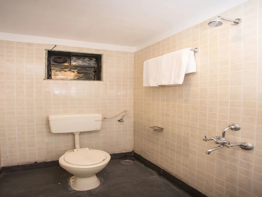OYO 12380 Valleyview Residency