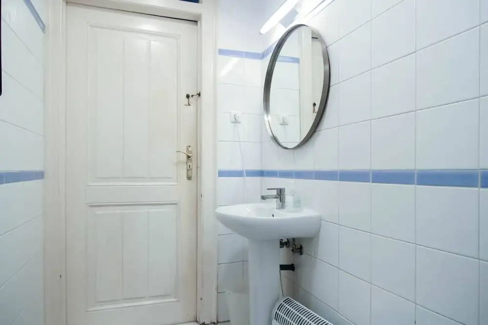 Spacious And Bright 4 Bedroom Apartment