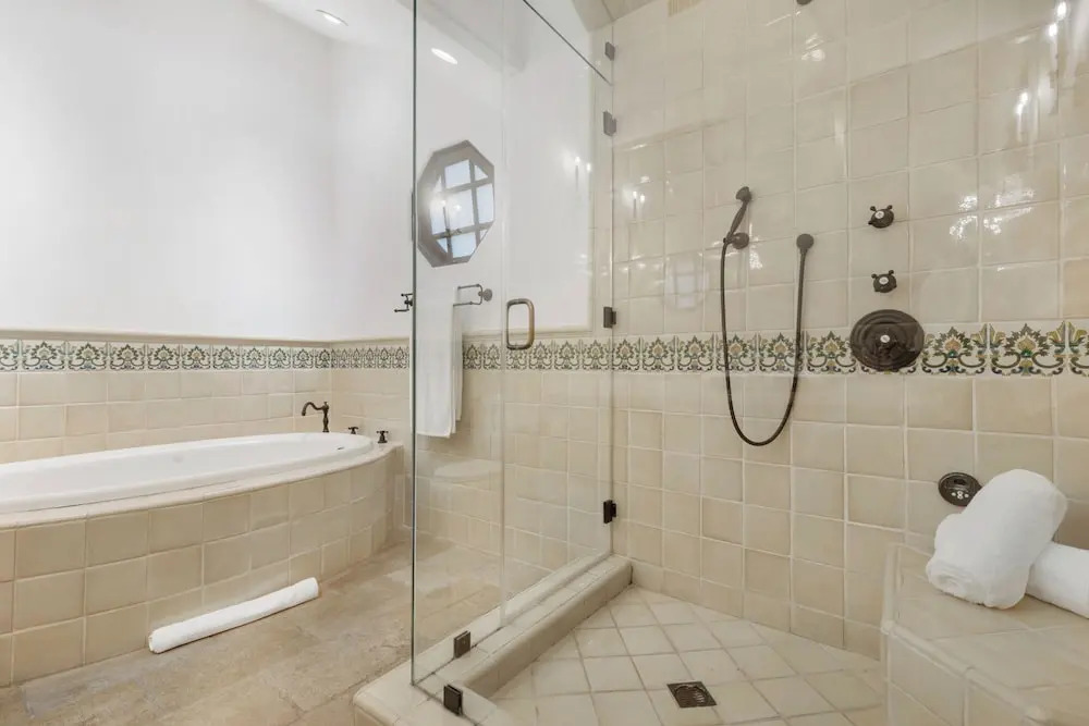 Spanish Villa - Stunning Coldwater Canyon Villa With Pool and Views