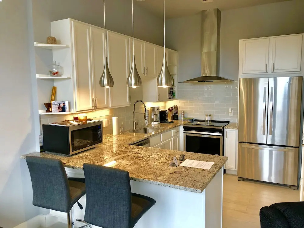 Brand New Townhouse next to Downtown