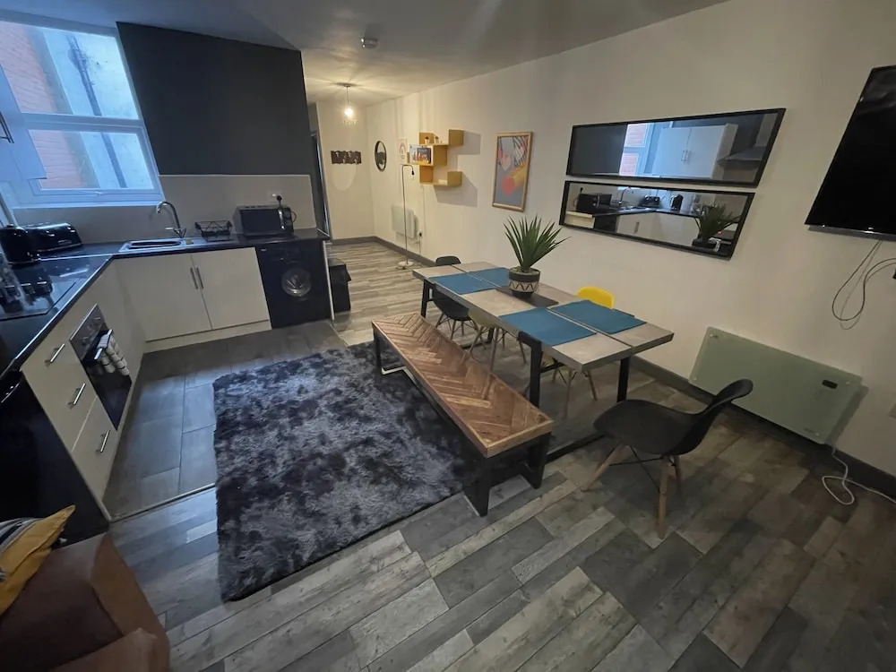 Oak Suite - Talbot Road - Blackpool - Spacious