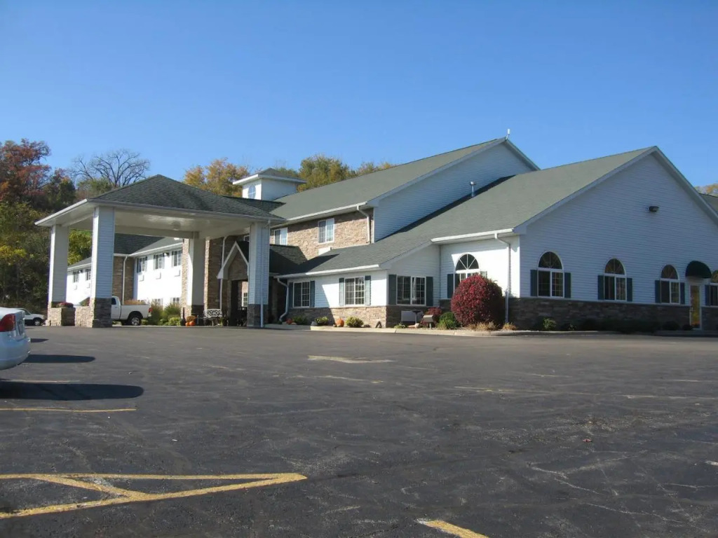 Super 8 Savanna IL