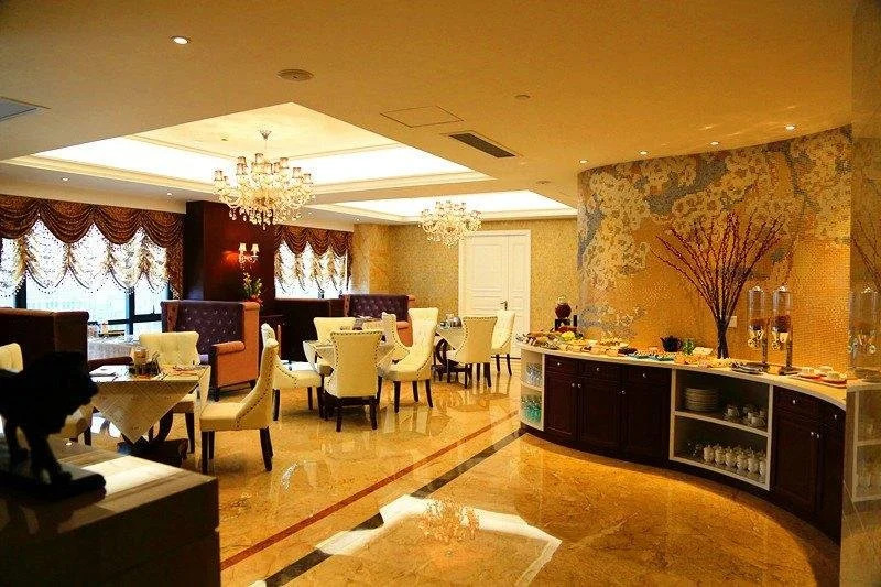 Oceania Hotel