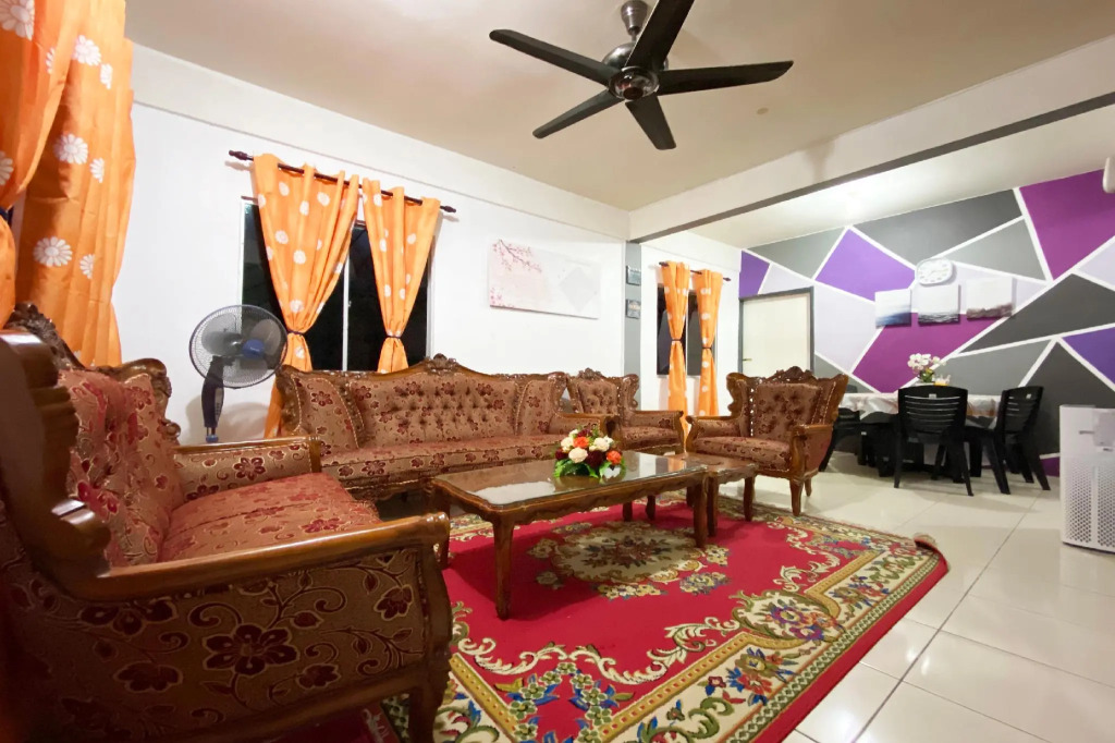 OYO 90198 Aleesya Homestay