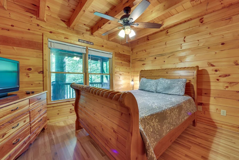 Riverfront Ellijay Cabin w/ Deck + Pool Access!