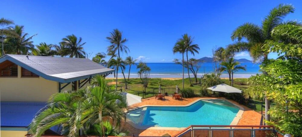 Wongalinga Absolute Beachfront Unit 9 2 Bedroom