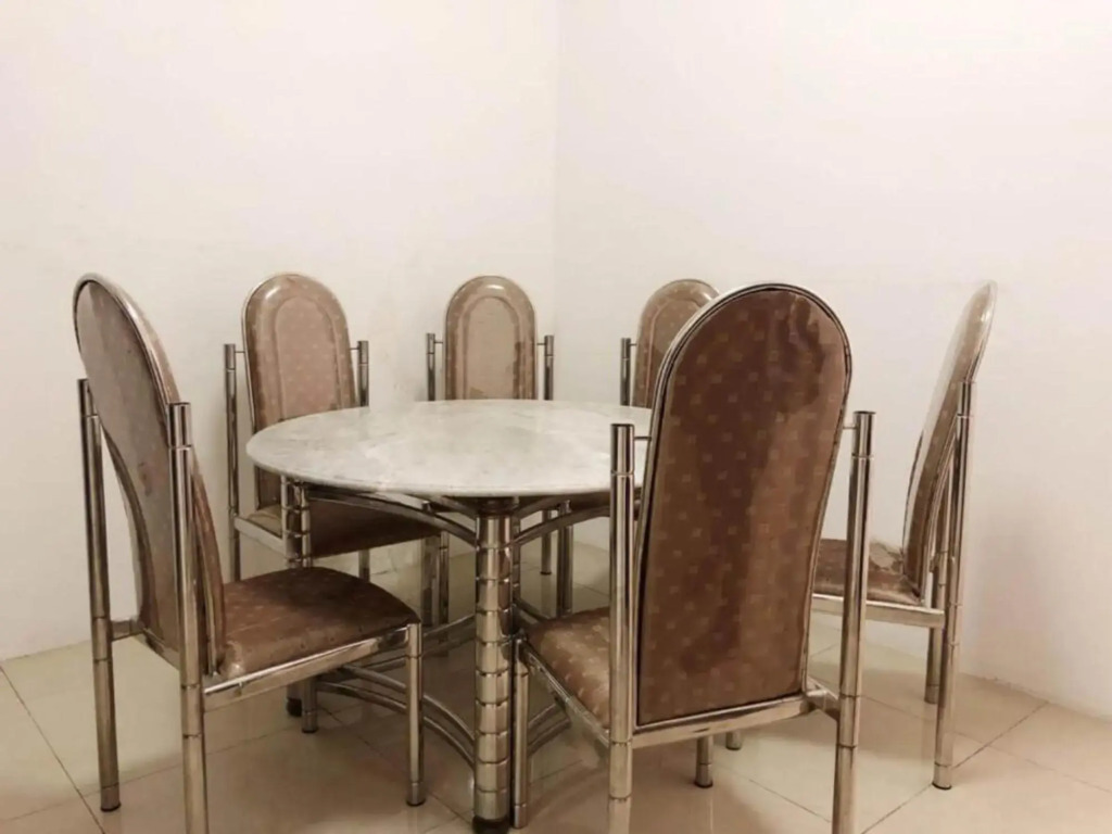 KoolKost @ Wiyung (Minimum Stay 30 Nights)