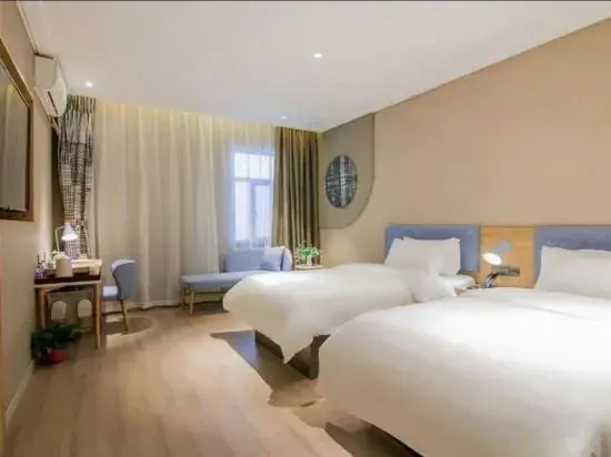 Homeinn · neo (Nanjing Qiaobei Hongyang Plaza Taishan Xincun Subway Station)