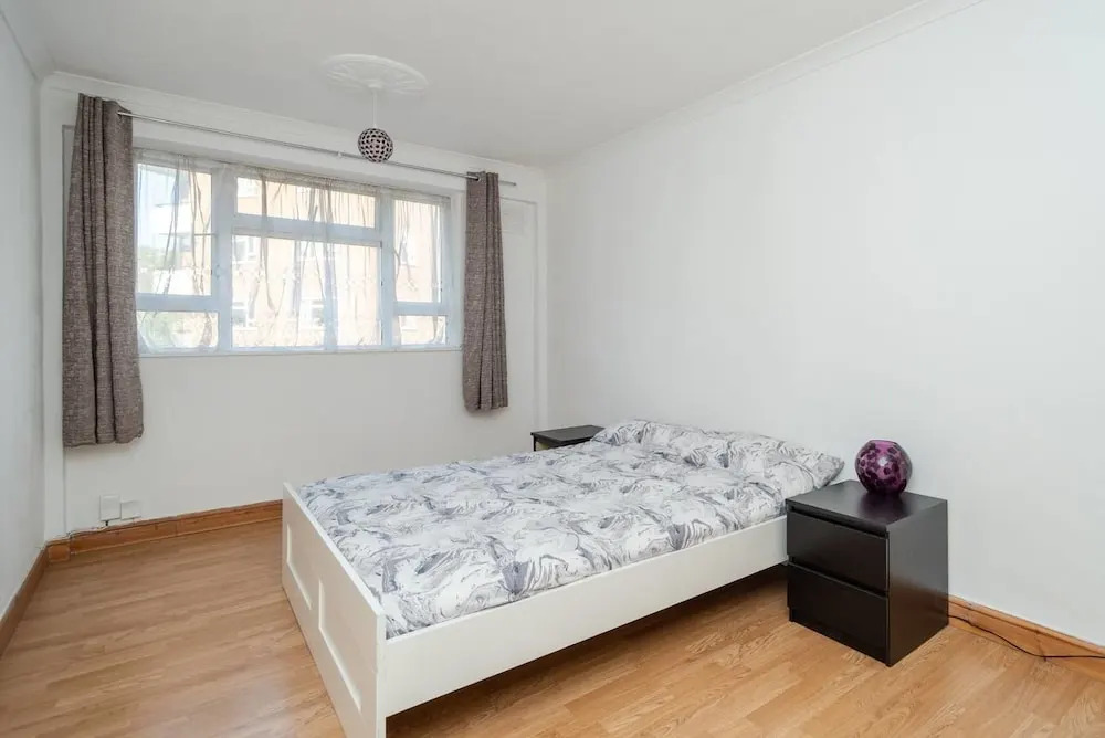 Well Connected Cosy 2 Bedroom Home