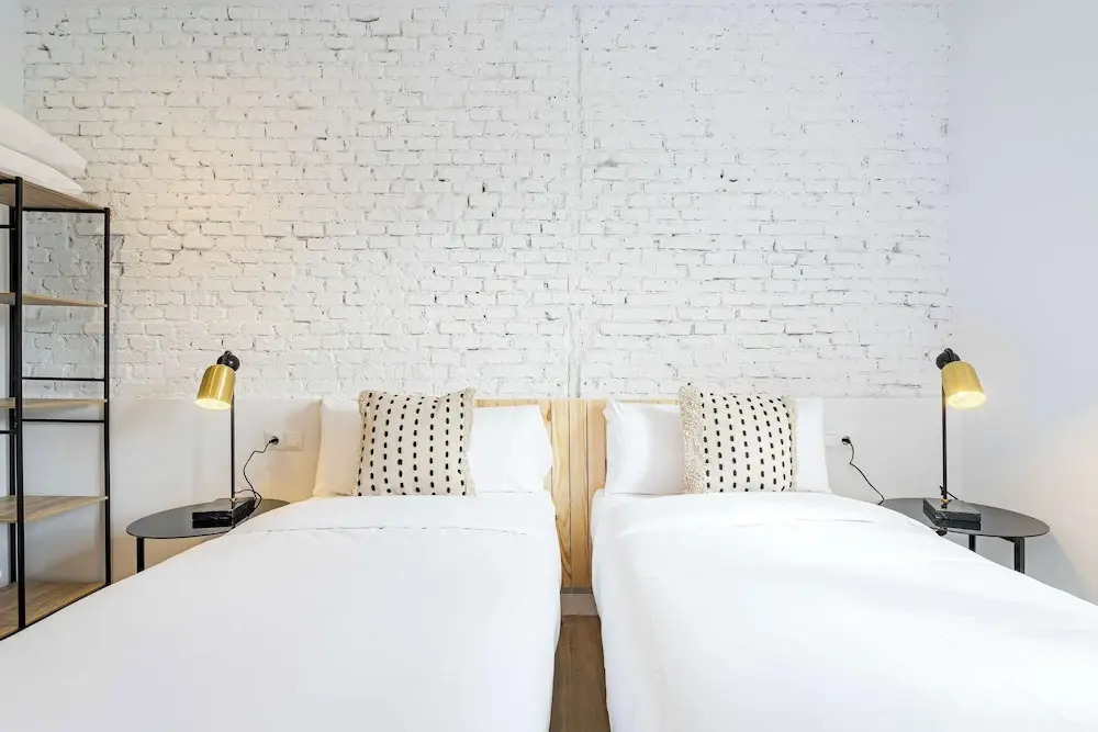 Vallecas Suites by Olala Homes