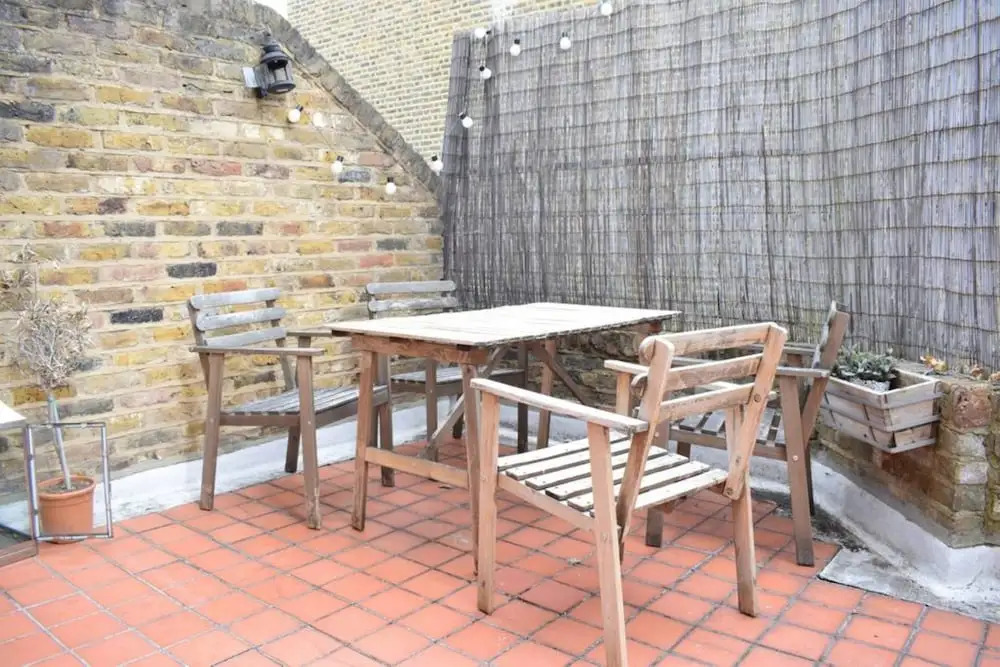 Modern 1 Bedroom Flat in Maida Vale