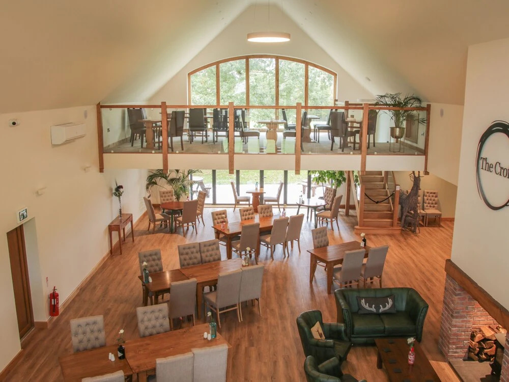Oak Lodge