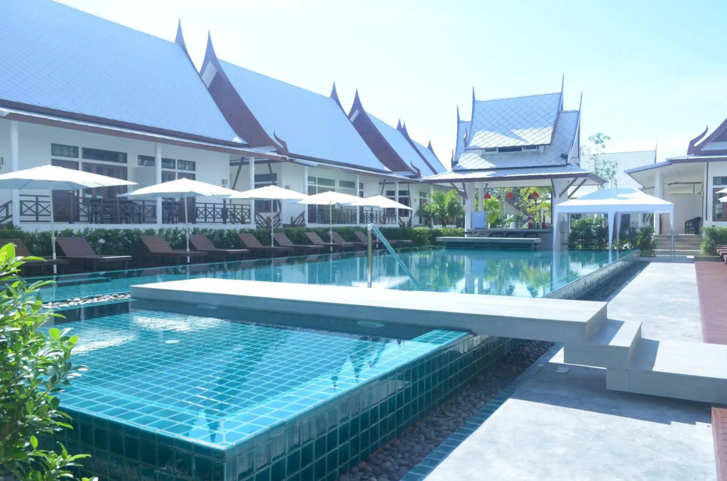 Bhu Tarn Koh Chang Resort & Spa