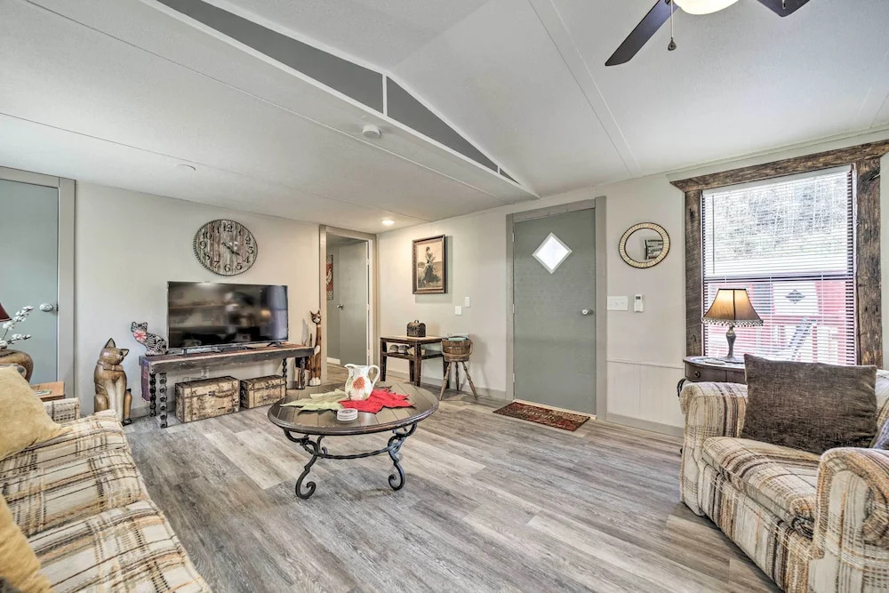 Bring a Pet: Smoky Mtn Vacation Rental w/ Yard