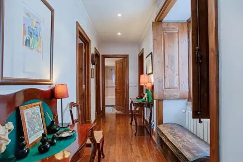 Downtown Seaview Apartment