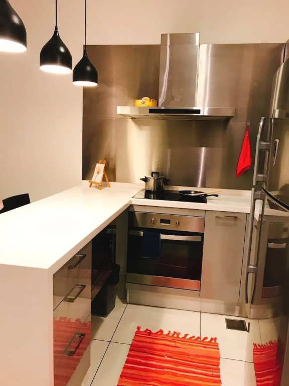 7kgTravellerHome  KLCC-COSY Studio